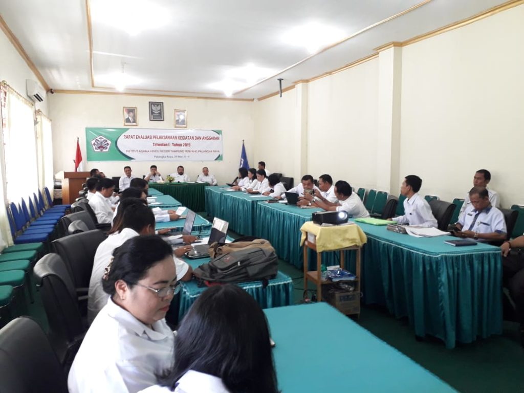 Peserta Rapat Evaluasi Triwulan I (dok. Humas)