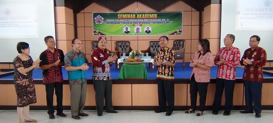 Peringati HUT ke-7, Program Pascasarjana Gelar Seminar Akademik