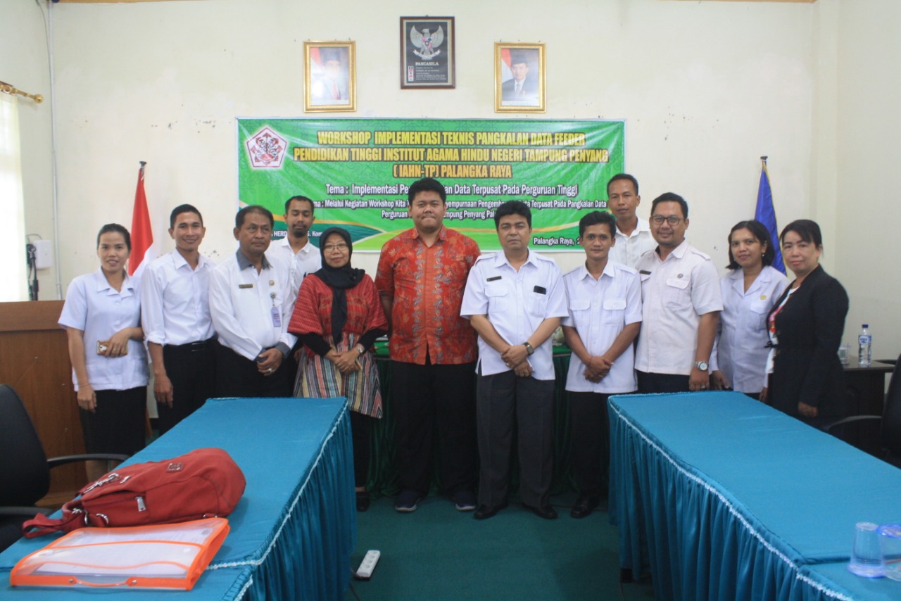 Foto bersama narasumber workshop (Dok. Humas)