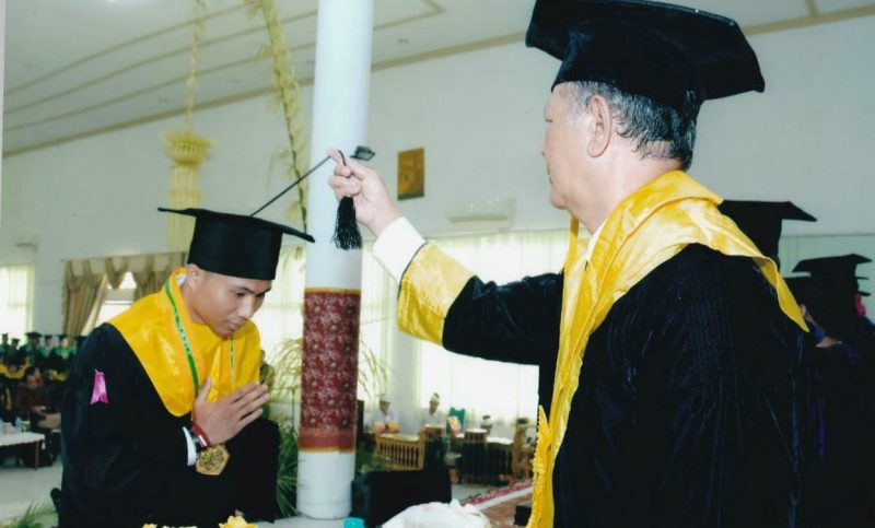 Wisuda Angkatan I Sarjana dan Pascasarjana