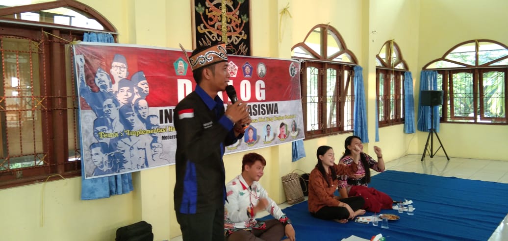 Dialog Interaktif Mahasiswa - Penyampaian Materi oleh Presiden BEM