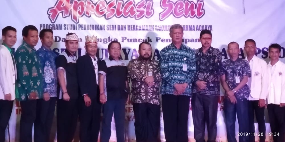 Apresiasi Seni - Unsur pimpinan IAHN-TP dan tamu undangan yang hadir di Apresiasi Seni
