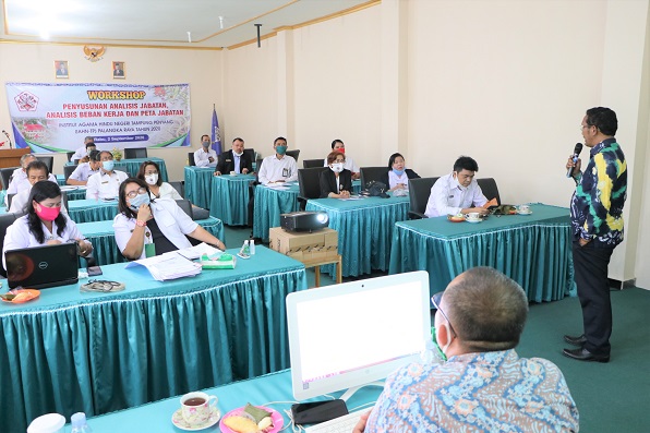 Pemaparan materi oleh Narasumber dari Biro Ortala Kemenag RI