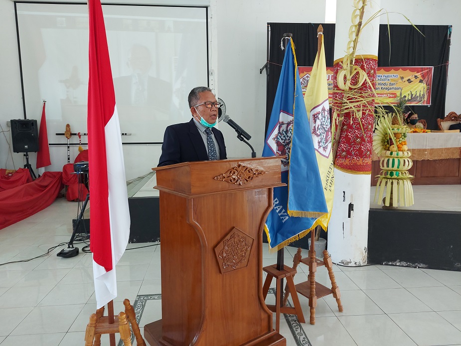 Laporan oleh Dekan Fakultas Dharma Acarya