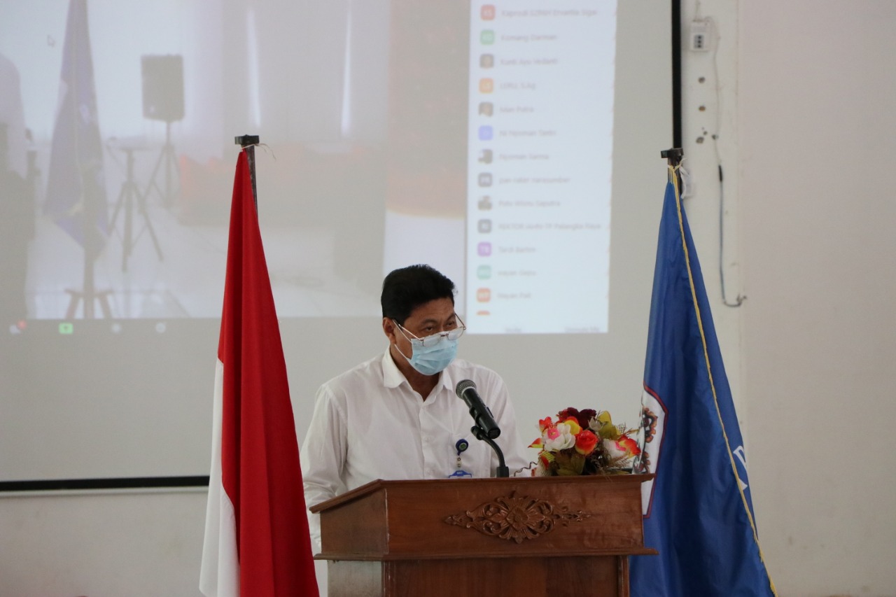 Kepala Biro AUK saat menyampaikan Laporan Pelaksanaan Kegiatan Raker IAHN-TP Tahun 2021