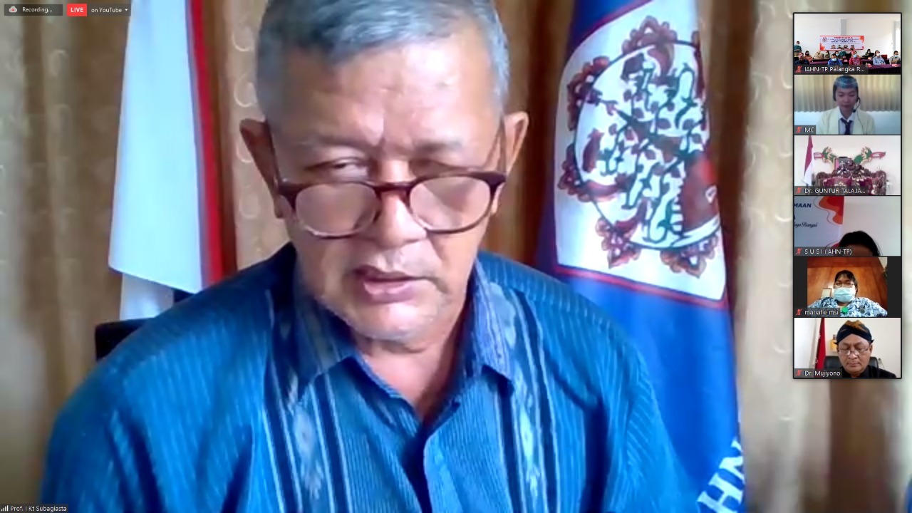 Keynote Speeching oleh Rektor IAHN-TP Palangka Raya