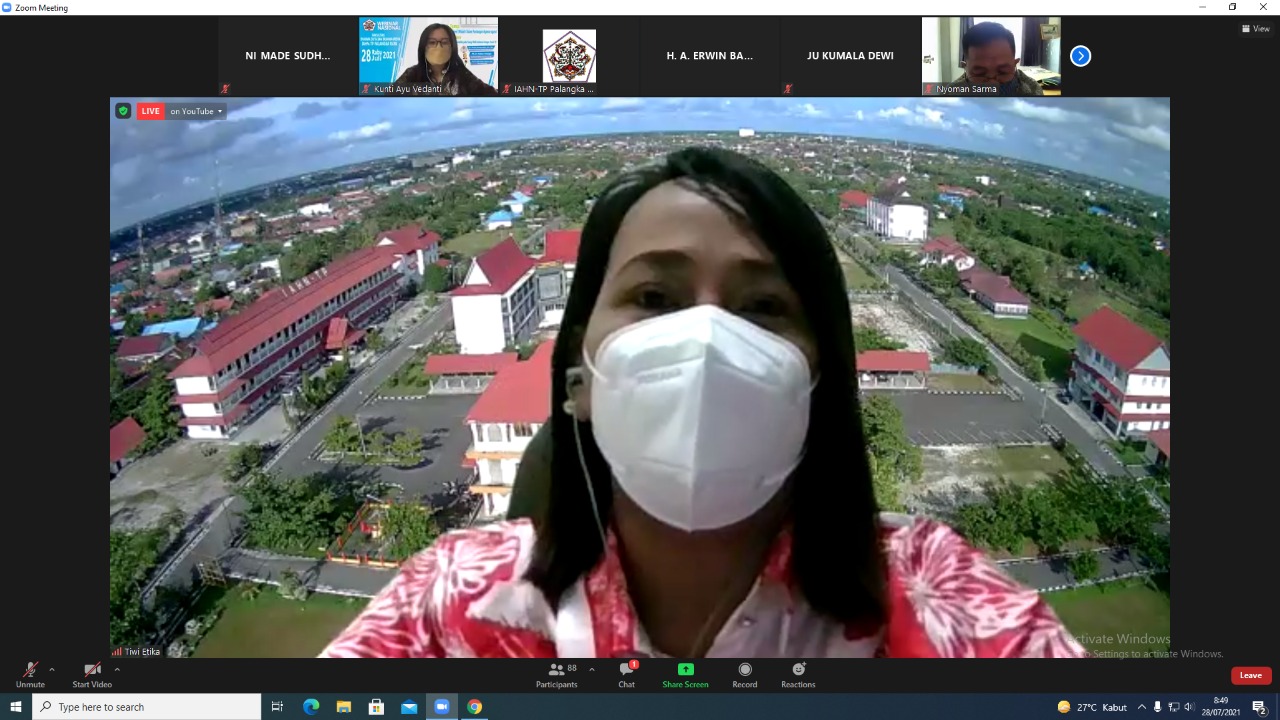 Sambutan oleh Dekan FDDBW