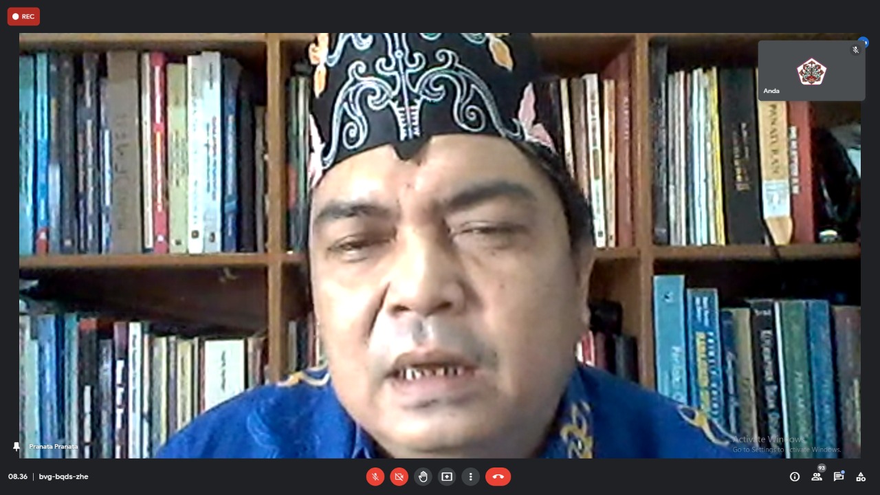 Wakil Rektor I IAHN-TP selaku Narasumber