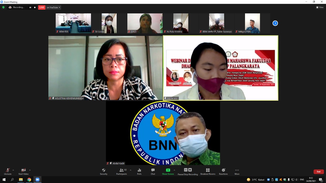 Moderator bersama para narasumber dalam kegiatan webinar dialog diskusi mahasiswa