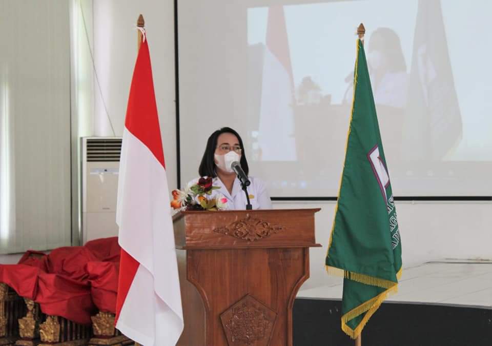 Sambutan oleh Dekan Fakultas Dharma Duta dan Brahma Widya