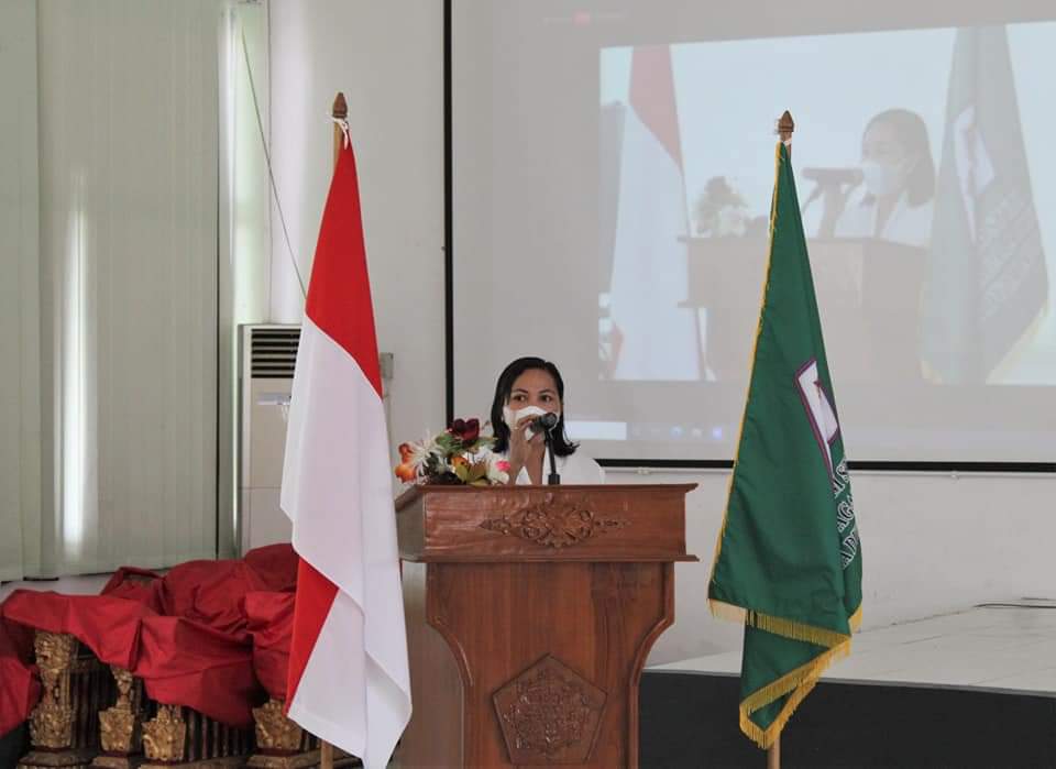 Laporan oleh Ketua Prodi Filsafat Agama Hindu