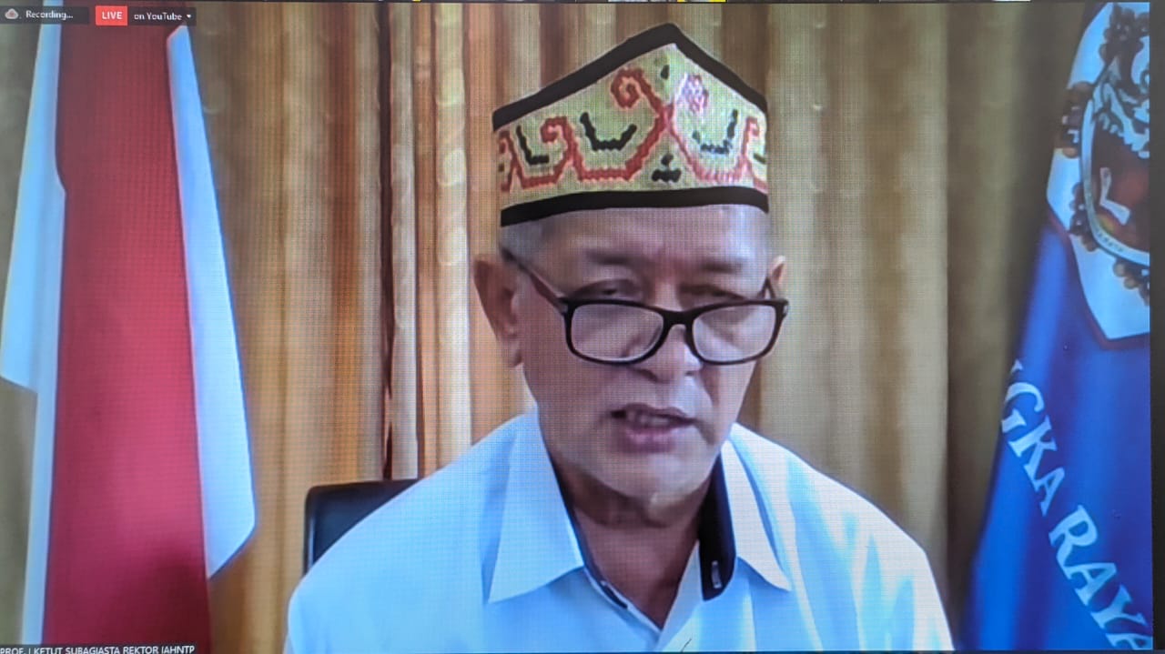 Kegiatan dibuka secara resmi melalui virtual oleh Rektor Institut Agama Hindu Negeri Tampung Penyang (IAHN-TP) Palangka Raya, Prof. Drs. I Ketut Subagiasta, M.Si., D.Phil