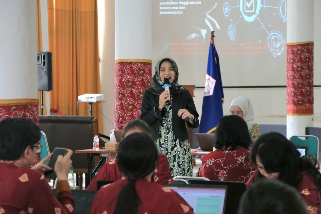 Penyampaian materi oleh narasumber