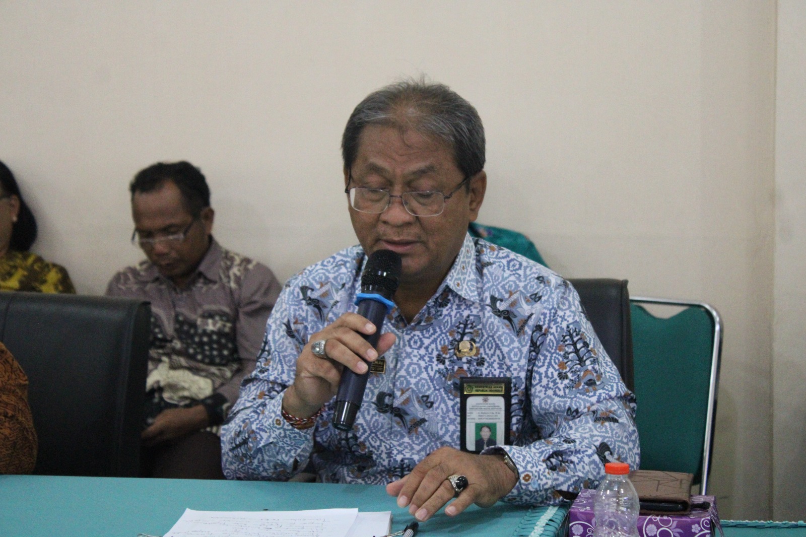 Sambutan oleh Rektor, Rapat Tinjauan Manajemen IAHN-TP Palangka Raya, Kamis, 9 Januari 2025