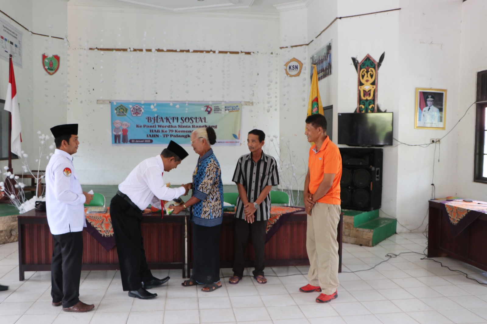 Sambutan oleh Rektor, Bhakti Sosial Panti Werdha Sinta dalam Rangka Peringatan HAB ke-79, Jumat, 3 Januari 2025